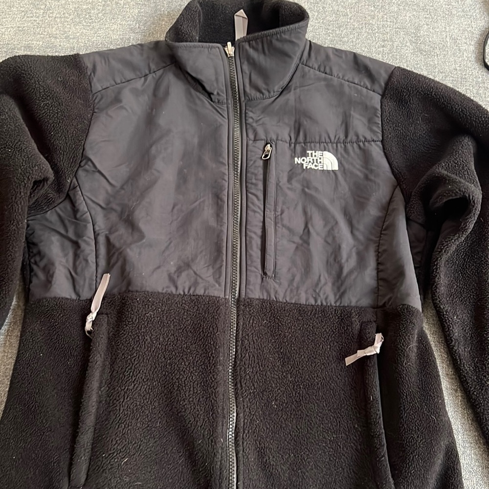 North face black Denali jacket size med